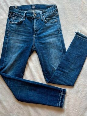 Citizens Of Humanity Dark Blue Skinny Jeans with Frayed Hem